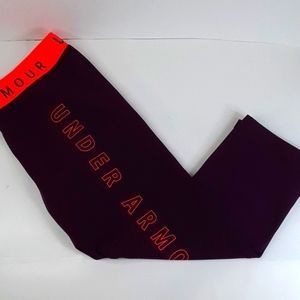Under Armour legging bottom small short
